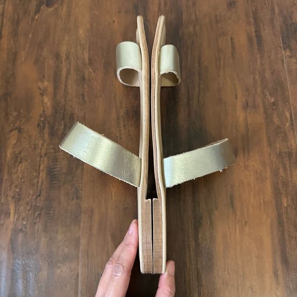 MERCANTI FIORENTINI Gold Leather Two Straps Slip-On Sandals Slides - Picture 5 of 9